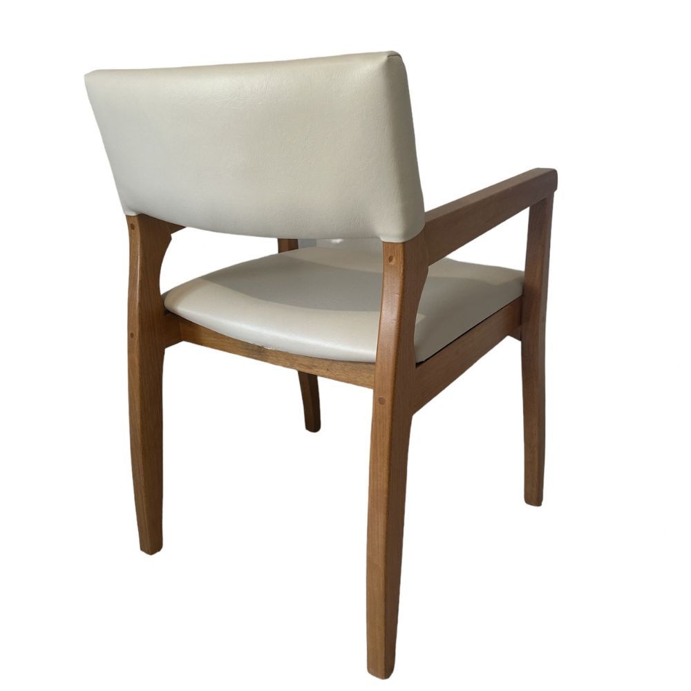 Poltrona Panamá Madeira Maciça Tauari Poltrona Panamá Madeira Maciça Tauari