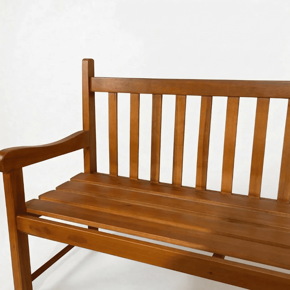 Banco de Jardim Namoradeira de Madeira 3 lugares Com Verniz