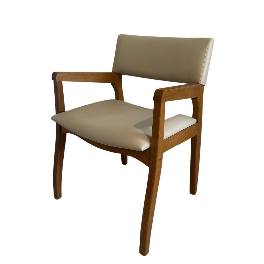 Poltrona Panamá Madeira Maciça Tauari Poltrona Panamá Madeira Maciça Tauari