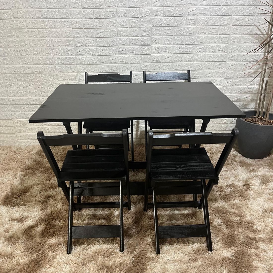 Conjunto Dobrável 120x70 Mesa com 4 Cadeiras ( PRETO )