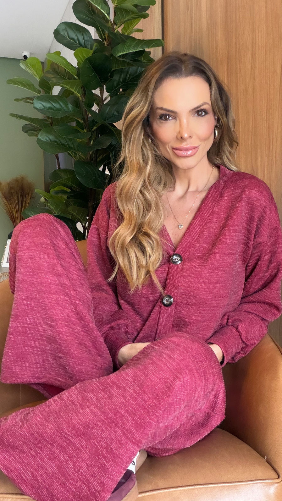 Conjunto Feminino em Lãzinha Texturizada cor Vinho