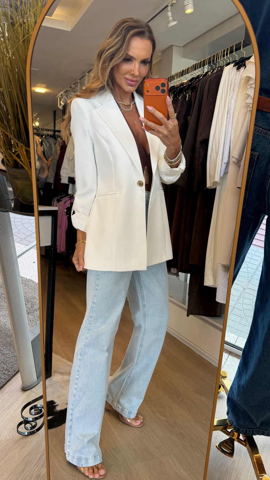 Blazer Longo Drama Signature Alfaiataria Premium com Martingale 1 botão cor Off White