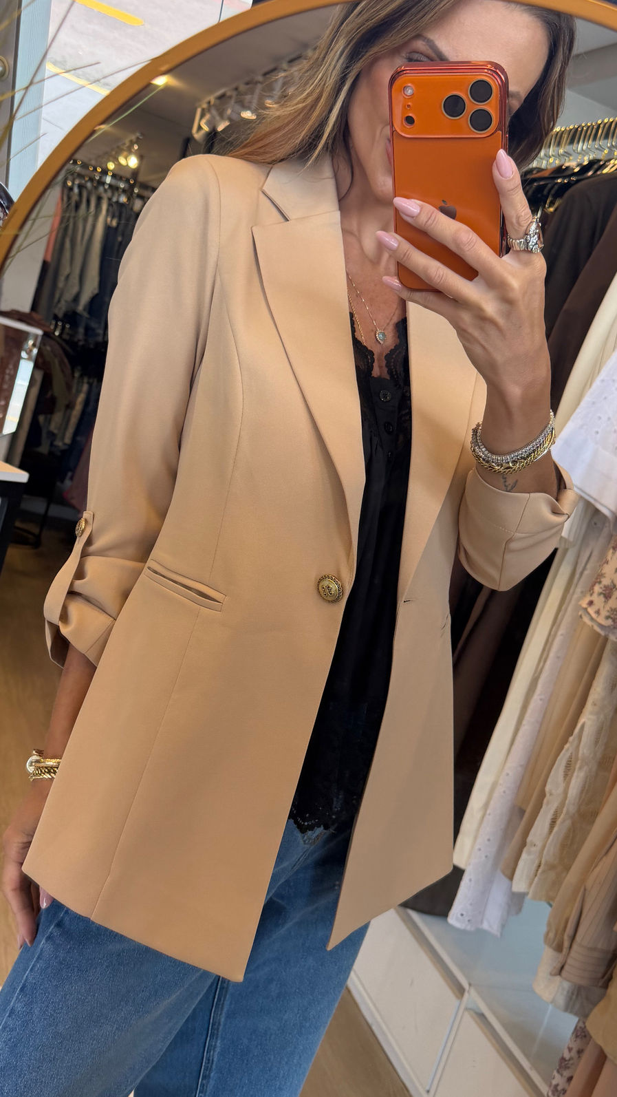 Blazer Longo Drama Signature Alfaiataria Premium com Martingale 1 botão cor Nude