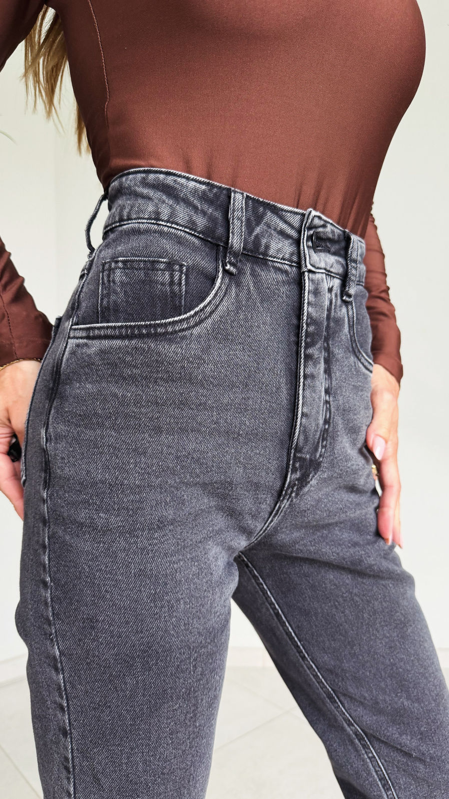 Calça Jeans Mom BLACK DA Essentials Denim com Elastano Calça Jeans Mom BLACK DA Essentials Denim com Elastano