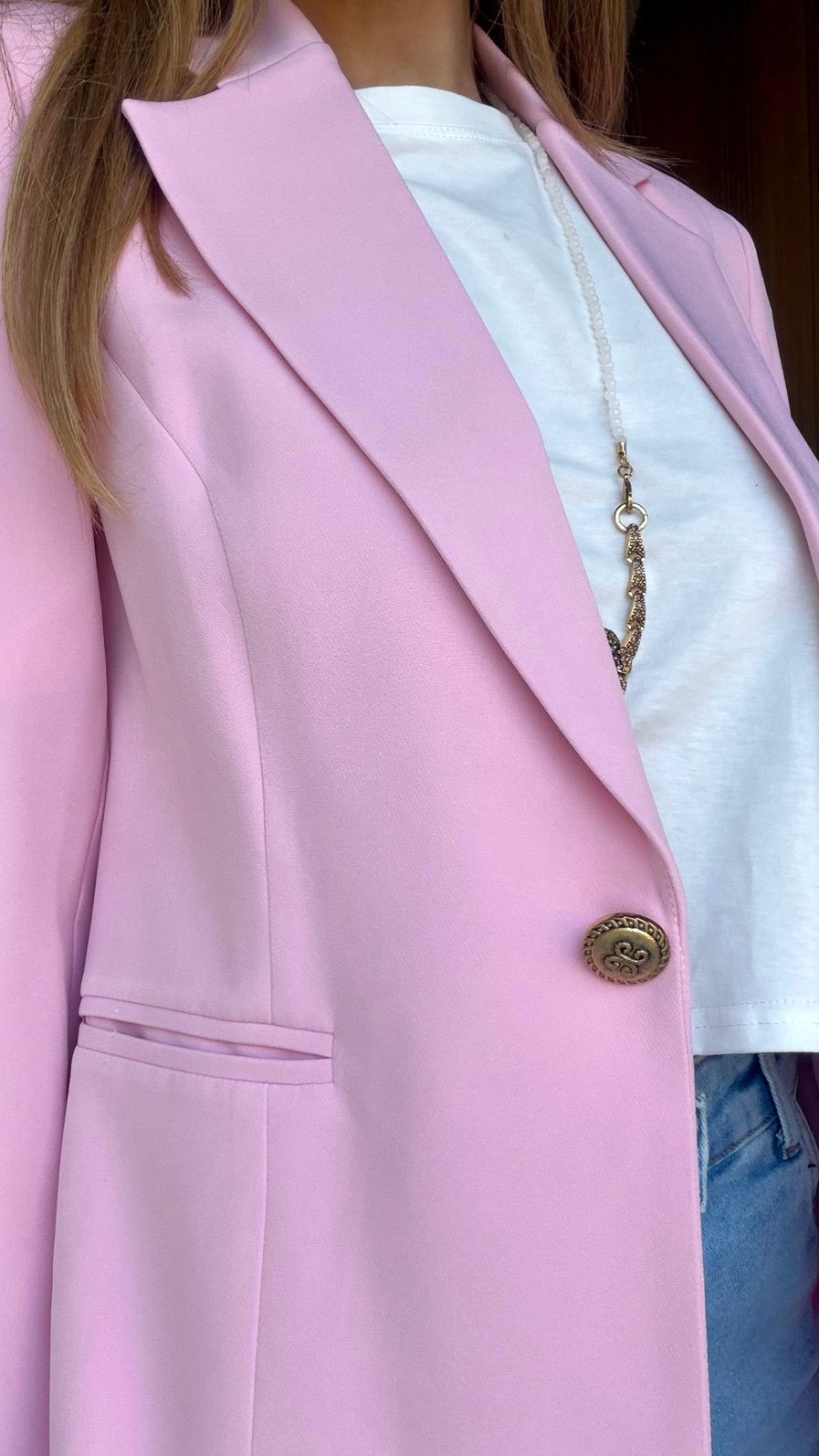 Blazer Longo Drama Signature Alfaiataria Premium com Martingale 1 botão cor Rosa Bebê
