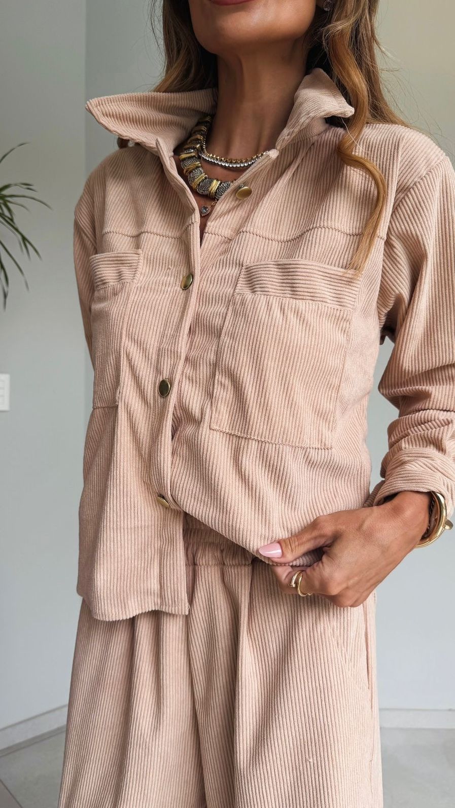 Conjunto em Cotelê Velluto na Cor Nude