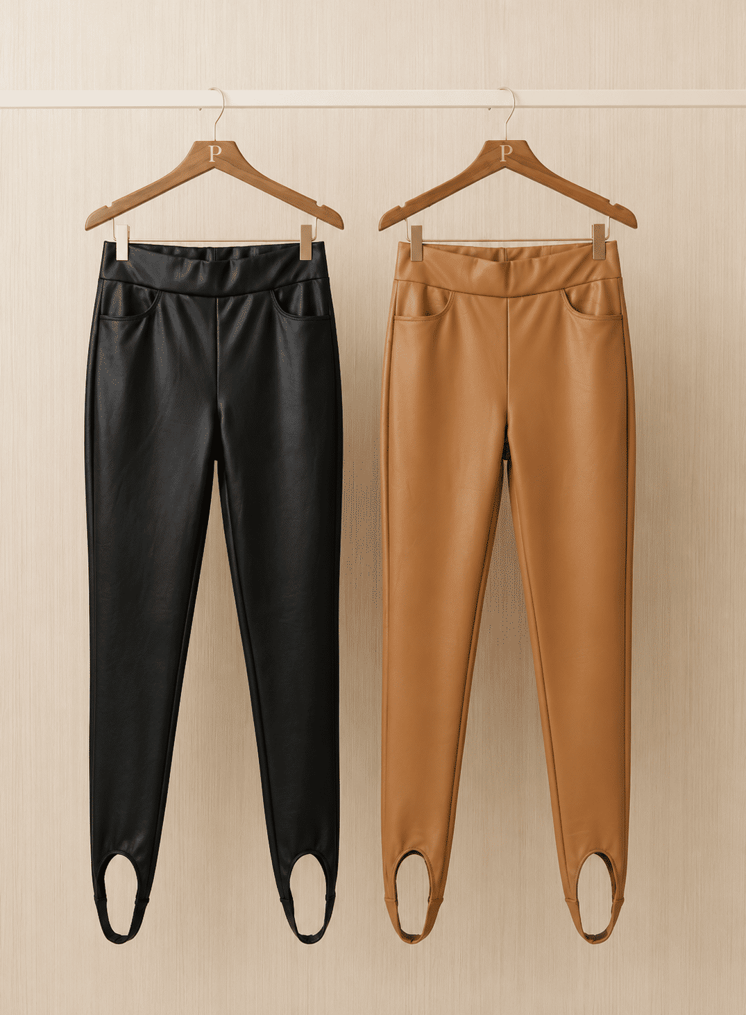 Calça Feminina Fusô em Couro PU cor Preta