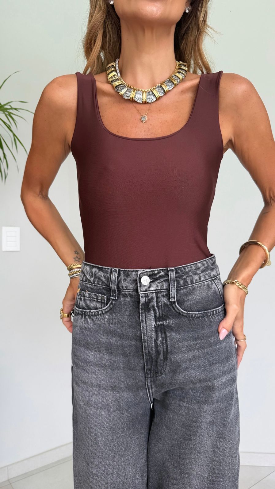 Body Regata Decote Quadrado em Suplex Premium cor Burgundy