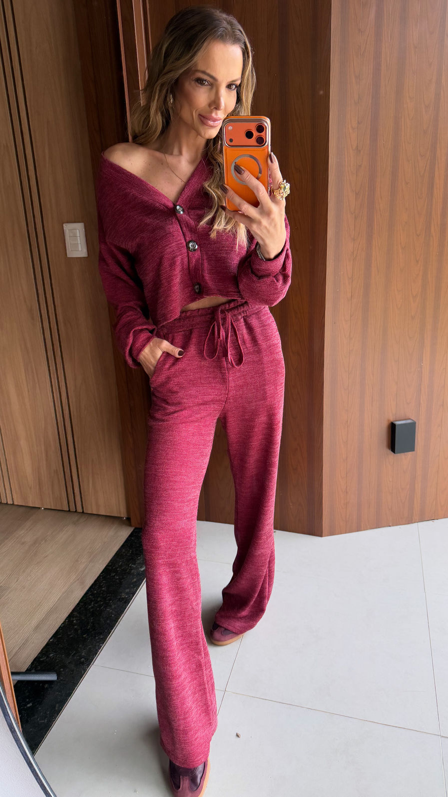 Conjunto Feminino em Lãzinha Texturizada cor Vinho