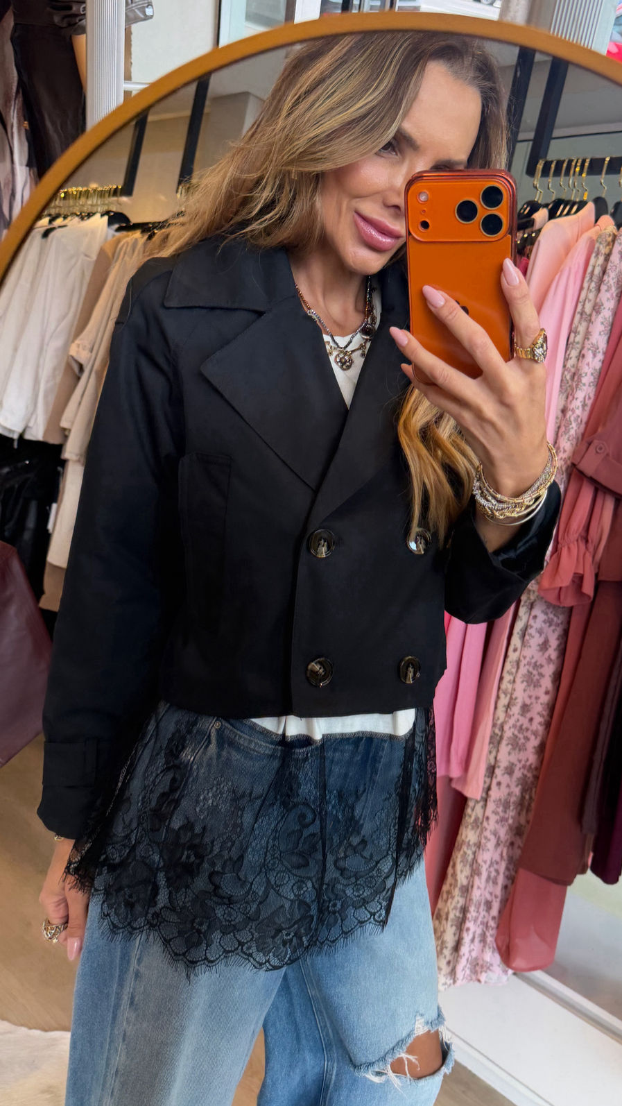 Trench Coat Feminino Clássico Curto cor Preta