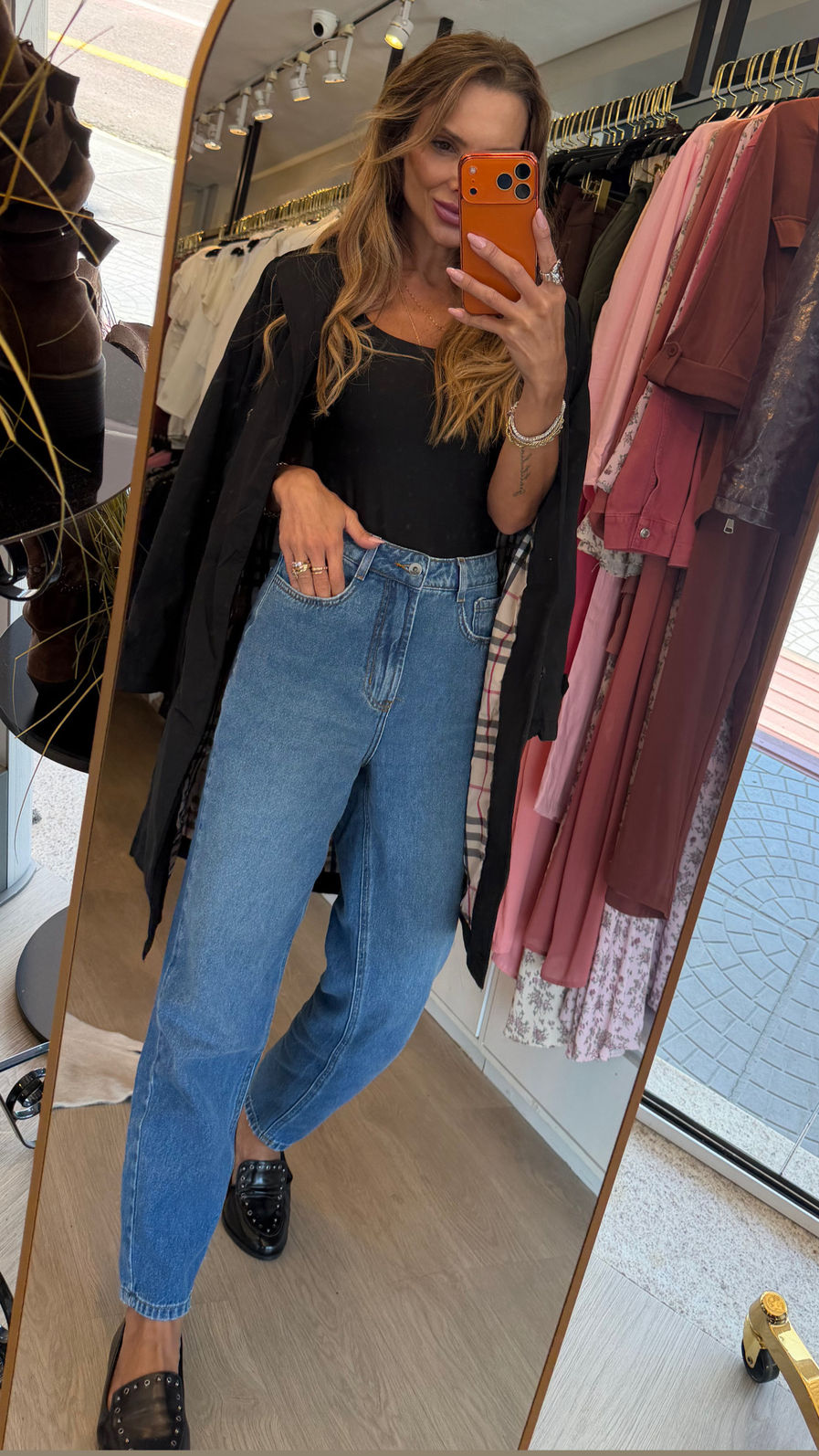 Trench Coat Clássico Longo cor Preta Inspirado no Estilo Burberry