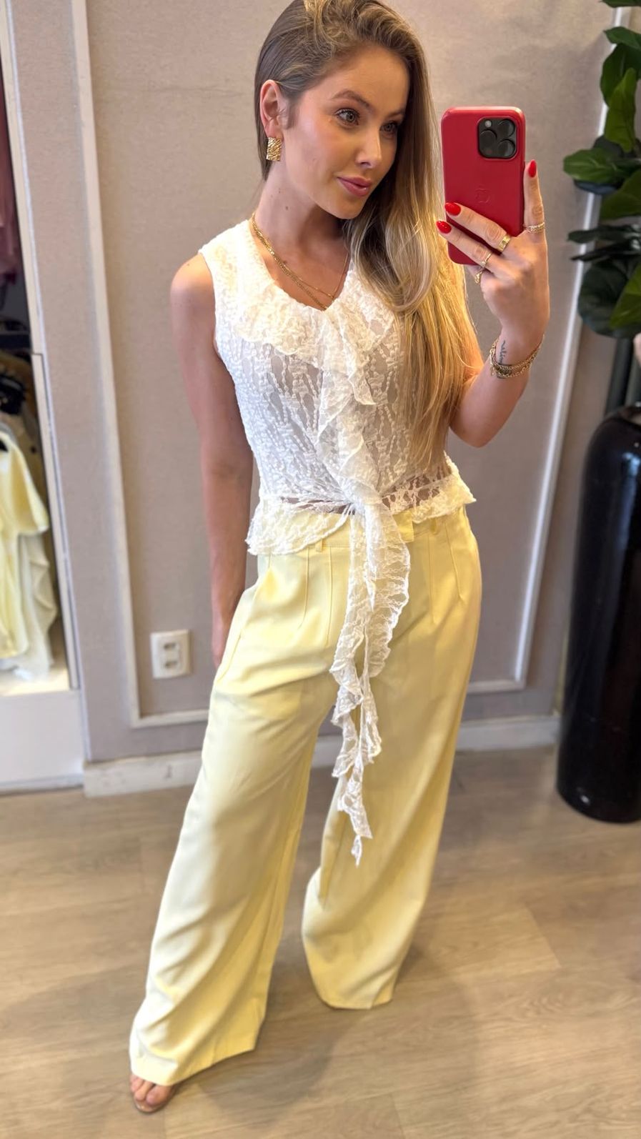 Blusa em Renda cor Branca