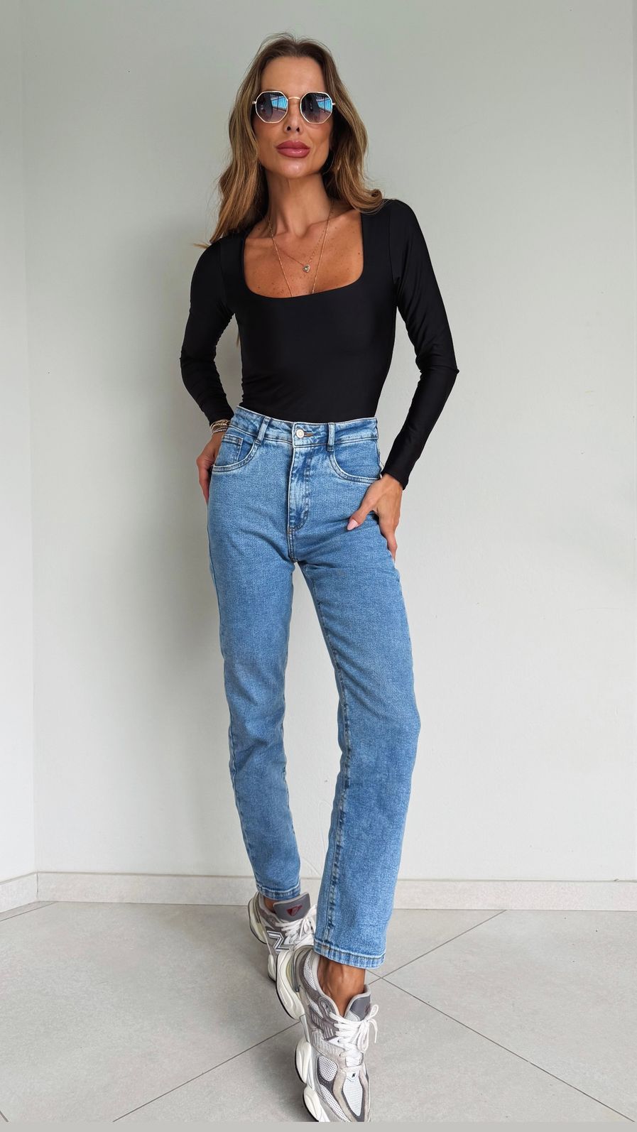 Calça Jeans Mom DA Essentials Denim com Elastano Calça Jeans Mom DA Essentials Denim com Elastano