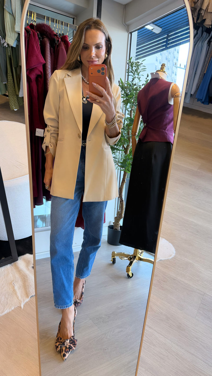 Blazer Longo Drama Signature Alfaiataria Premium com Martingale 1 botão cor Nude