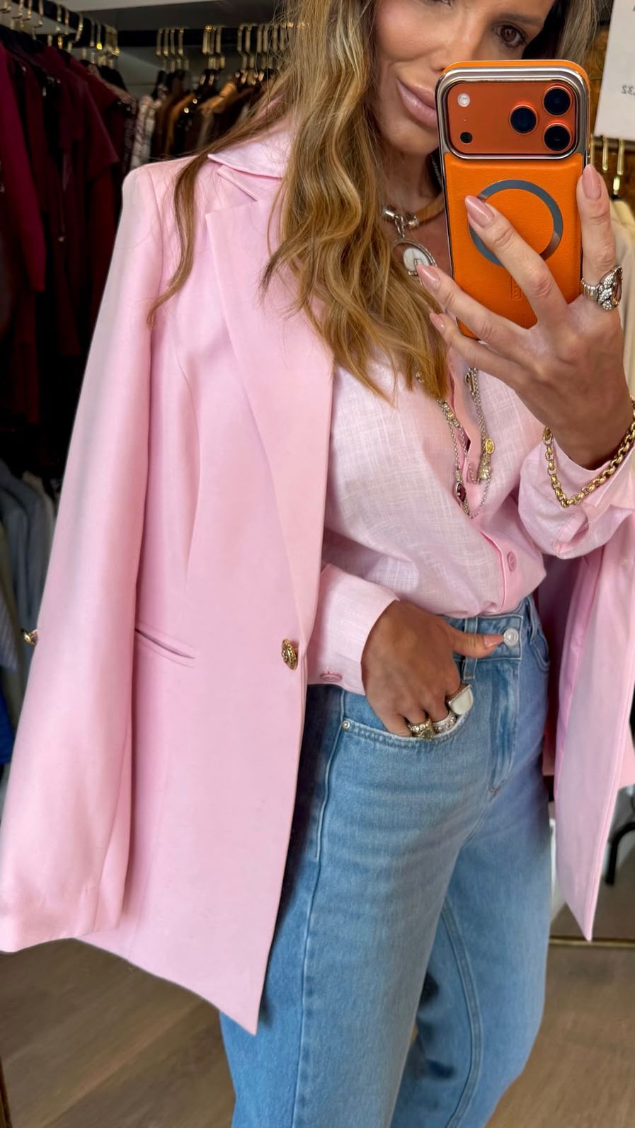 Blazer Longo Drama Signature Alfaiataria Premium com Martingale 1 botão cor Rosa Bebê