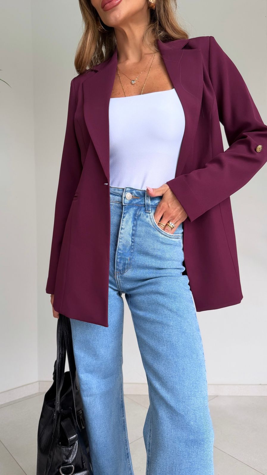 Blazer Longo Drama Signature Alfaiataria Premium com Martingale 1 botão cor Burgundy