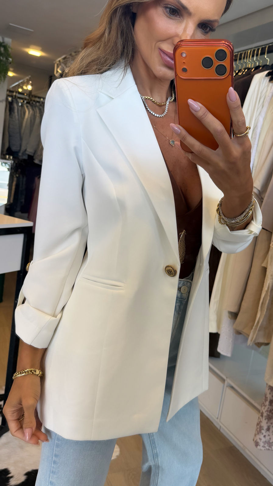 Blazer Longo Drama Signature Alfaiataria Premium com Martingale 1 botão cor Off White