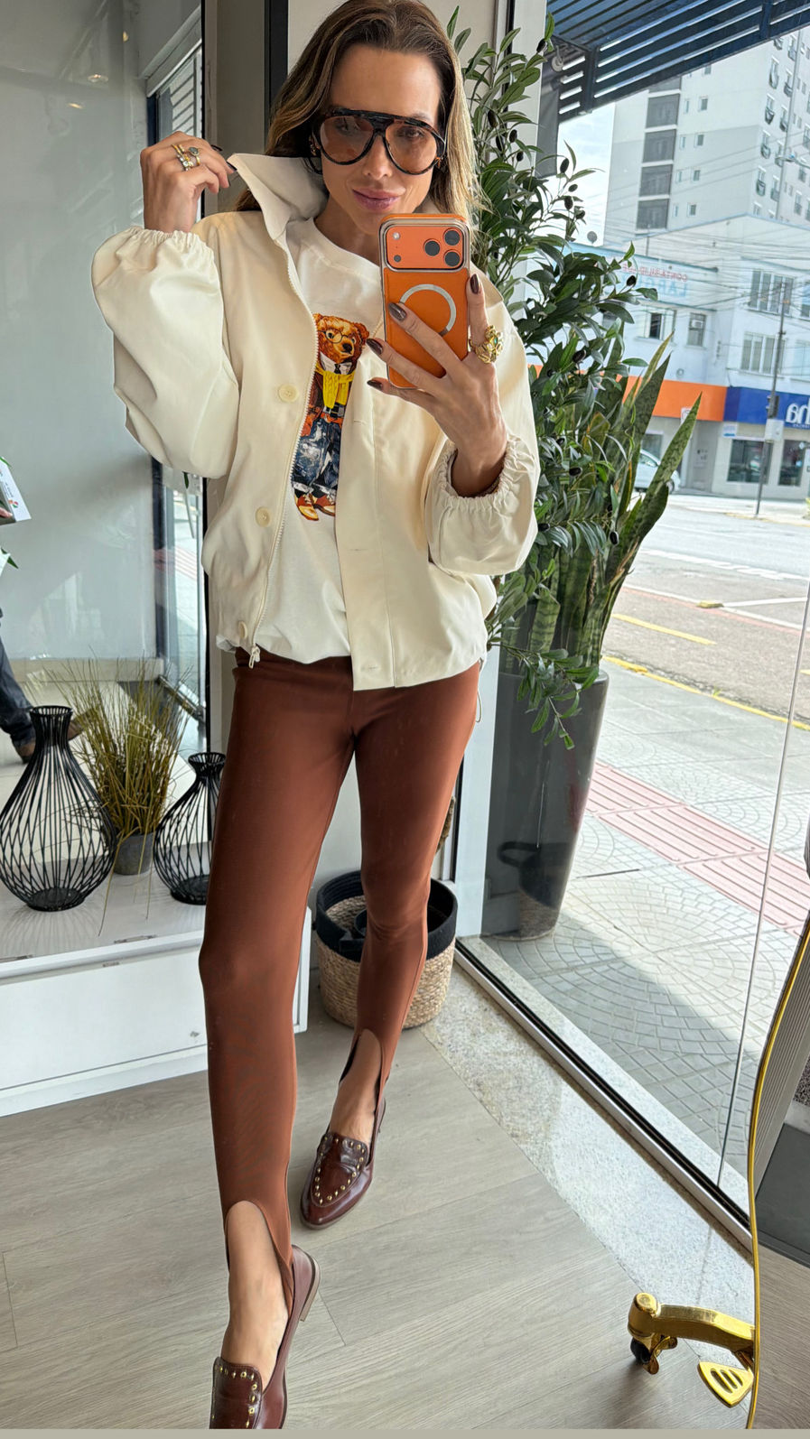 Calça Feminina Legging Fusô com Pezinho cor Camel