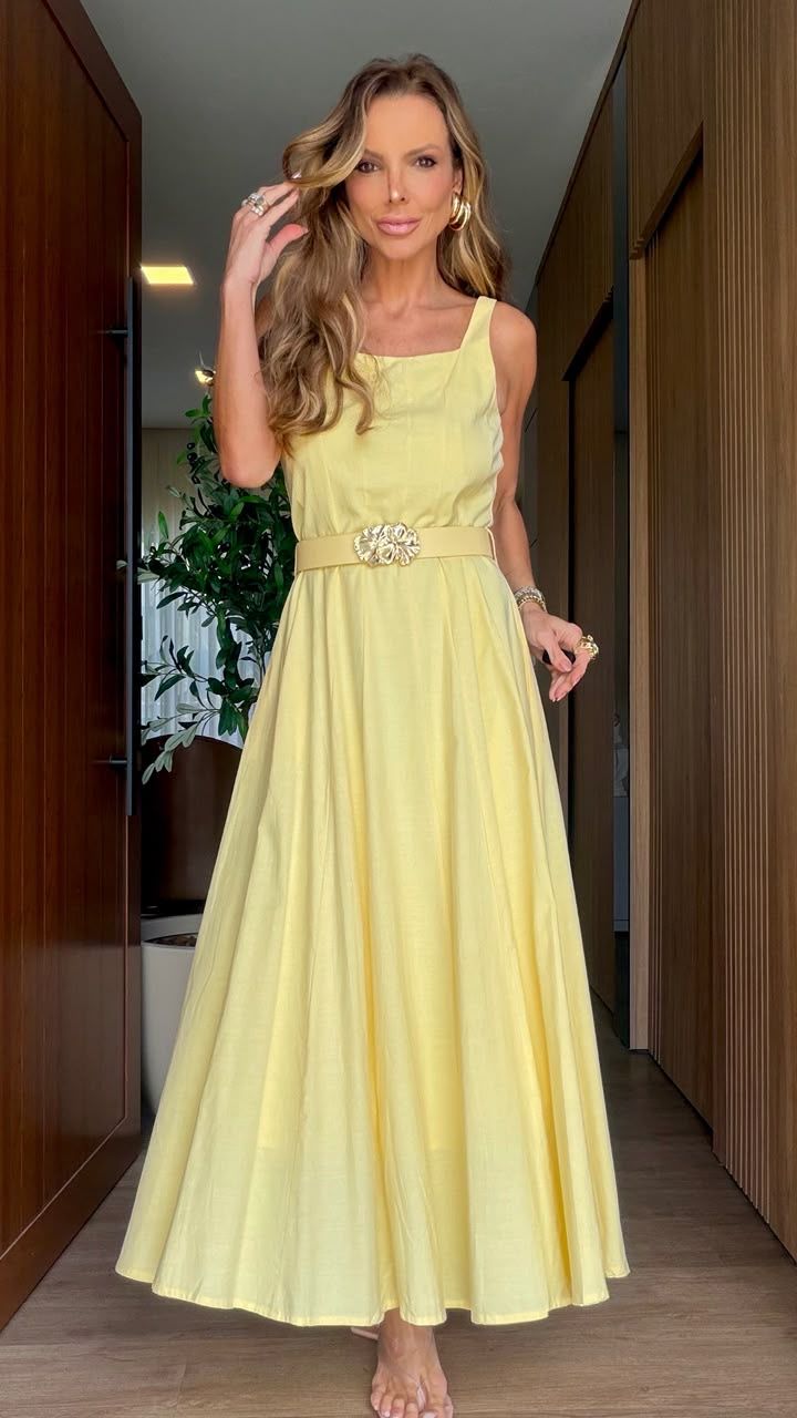 Vestido Linho cor Amarelo Vestido Linho cor Amarelo