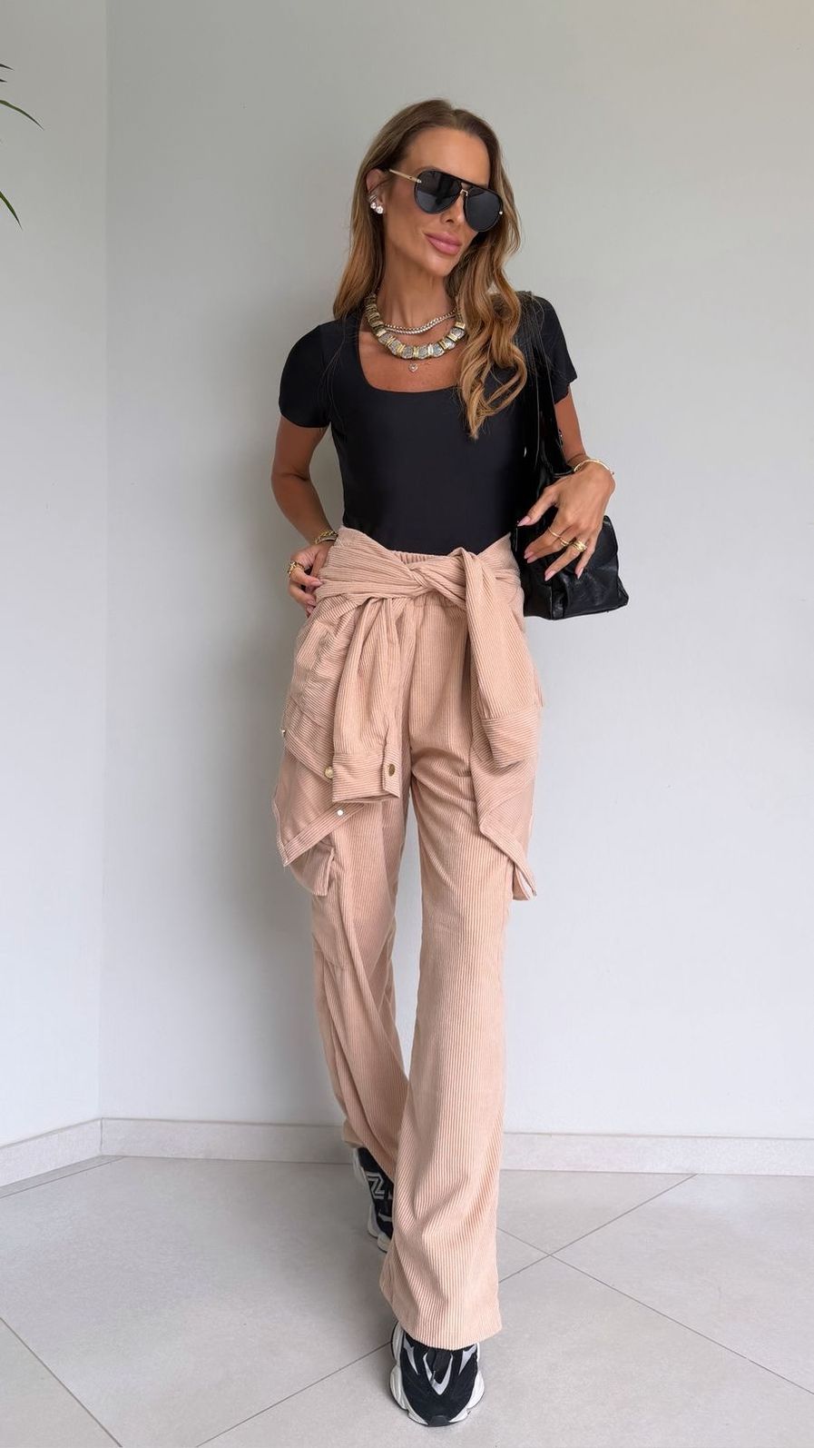 Conjunto em Cotelê Velluto na Cor Nude