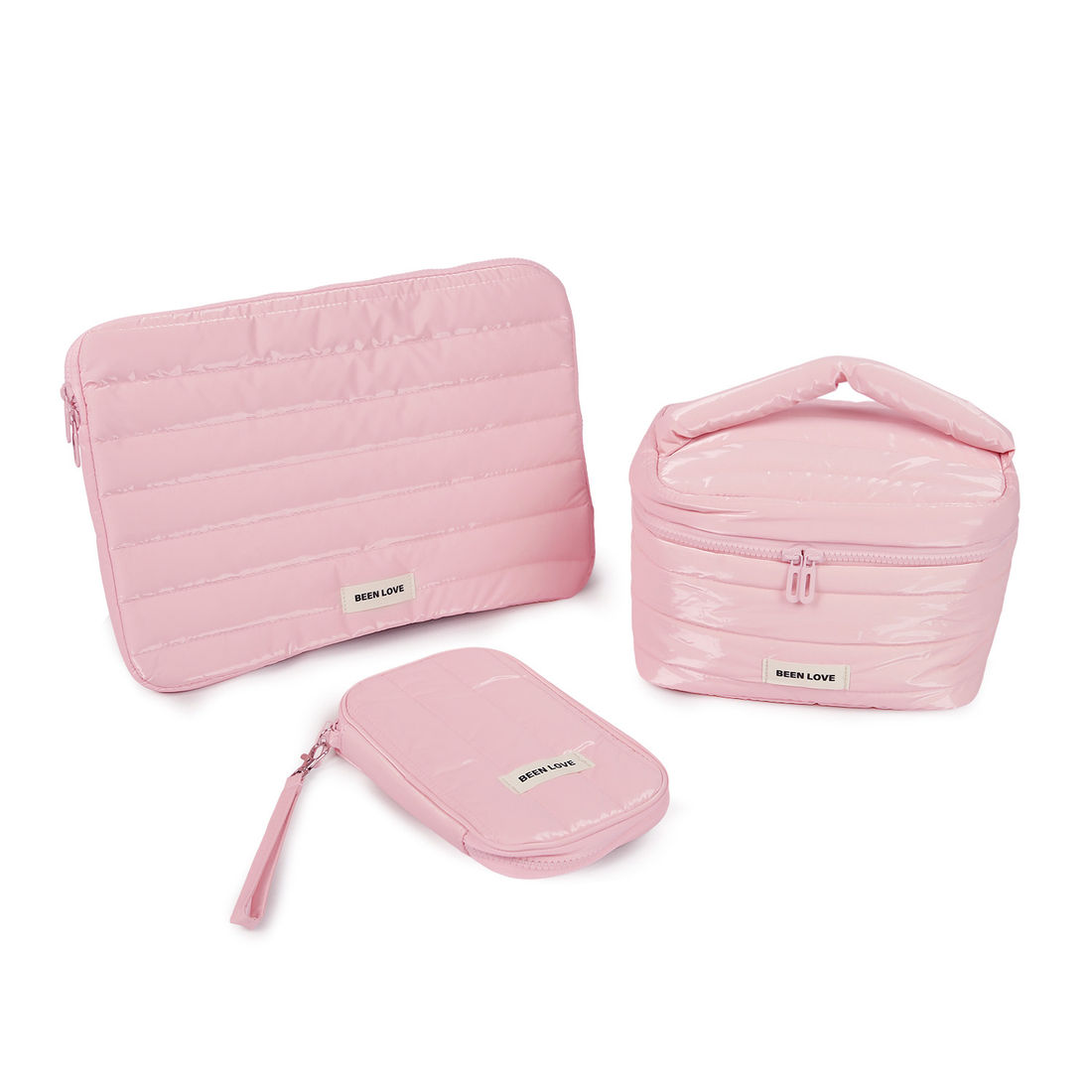 Kit de Acessórios Multifuncional com Necessaire, Porta Passaporte e Porta Notebook 14 Polegadas Puffer Maloa Rosa Kit de Acessórios Multifuncional com Necessaire, Porta Passaporte e Porta Notebook 14 Polegadas Puffer Maloa Rosa