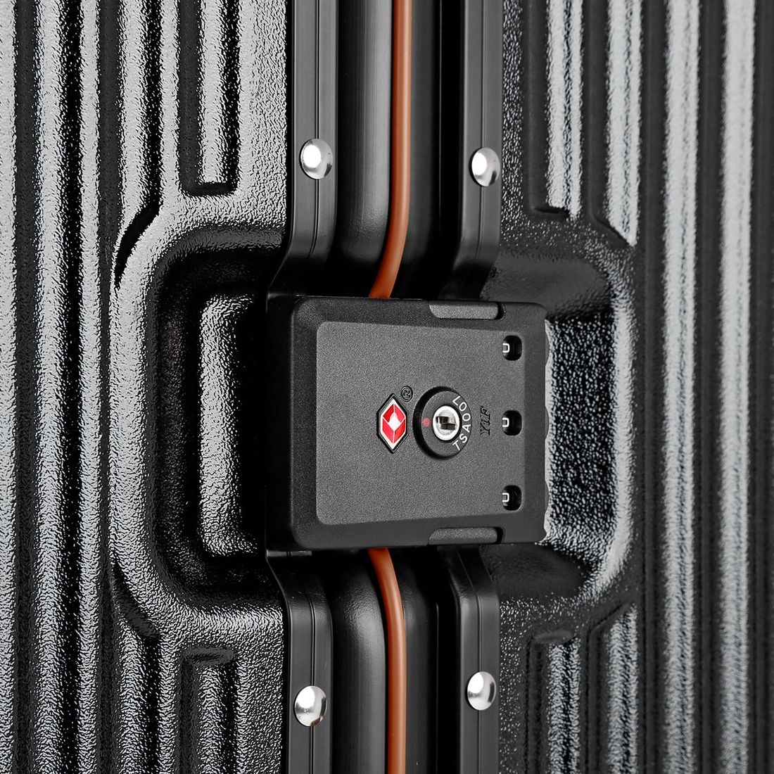 Kit de Mala Pequena de Bordo, Necessaire Confort Preta e Rosa com Mochila Confort Preta e Rosa