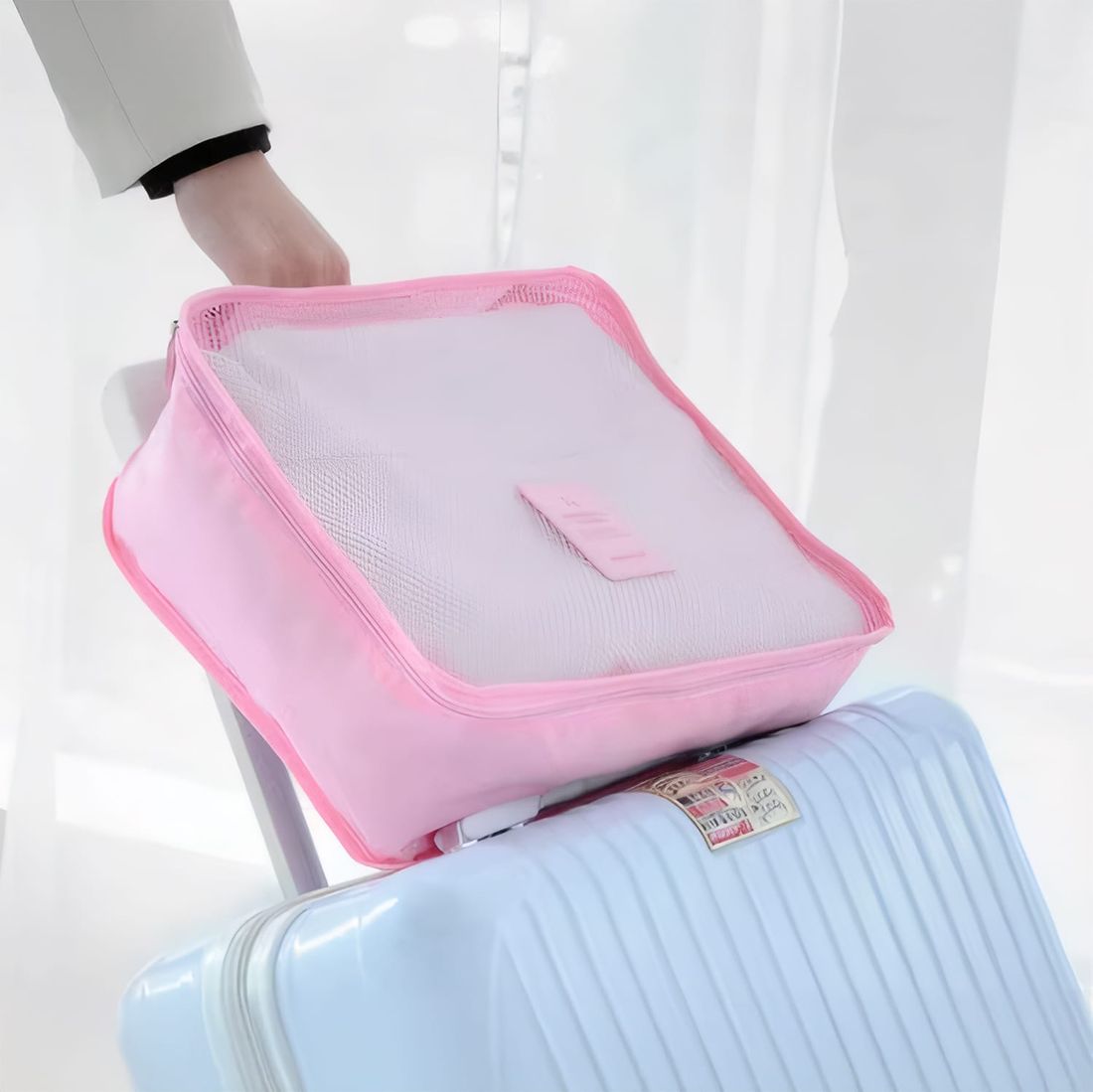 Kit Completo Brasil Branco, Kit Frasco 7 Pecas, Bolsa Journey e Kit Organizador Laundry Rosa