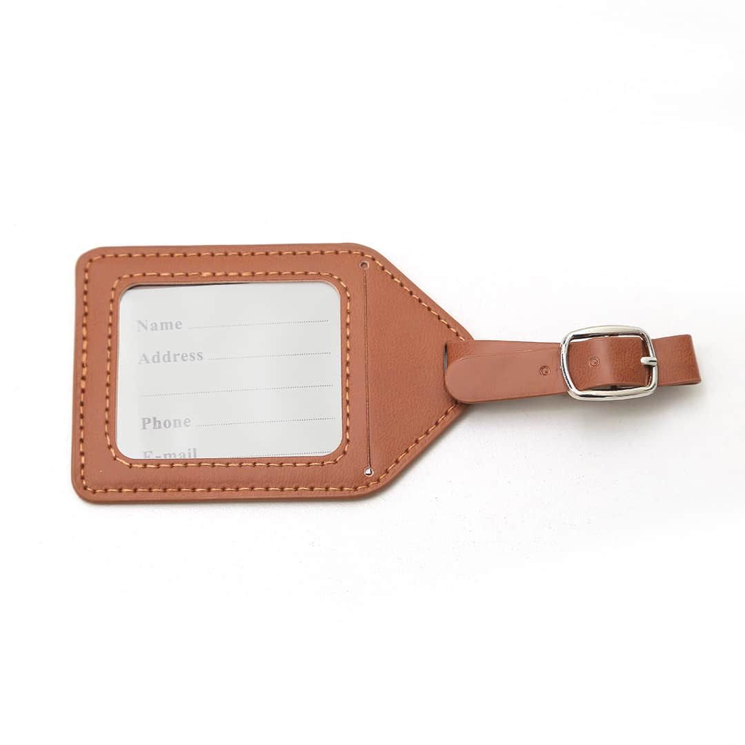 Kit de Mala Pequena de Bordo Brasil Preta e Prata com Tag de Couro Preta e Marrom Kit de Mala Pequena de Bordo Brasil Preta e Prata com Tag de Couro Preta e Marrom