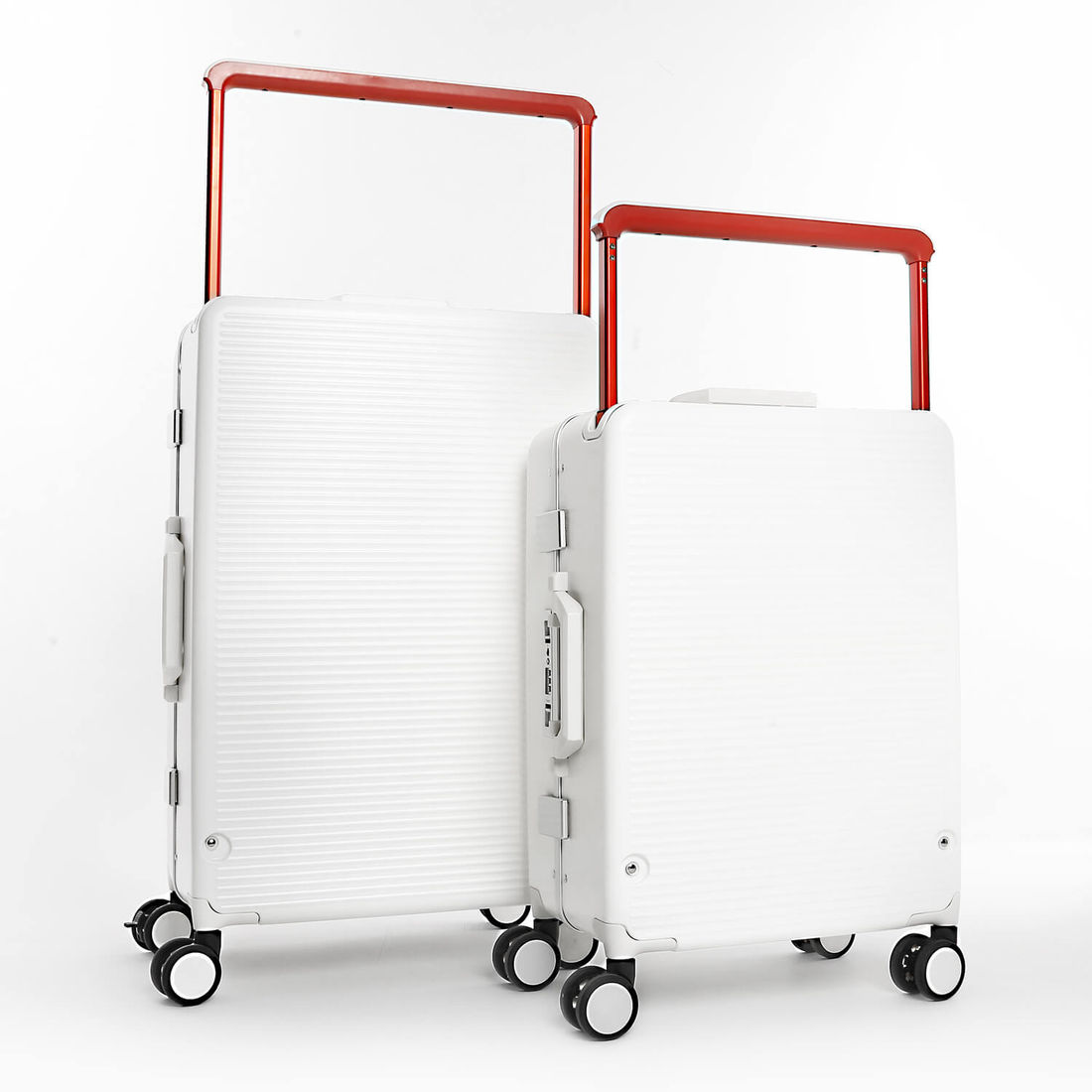 Kit de Malas de Viagem Média 23 kg e Pequena de Bordo 10kg PC Dinamarca Branco