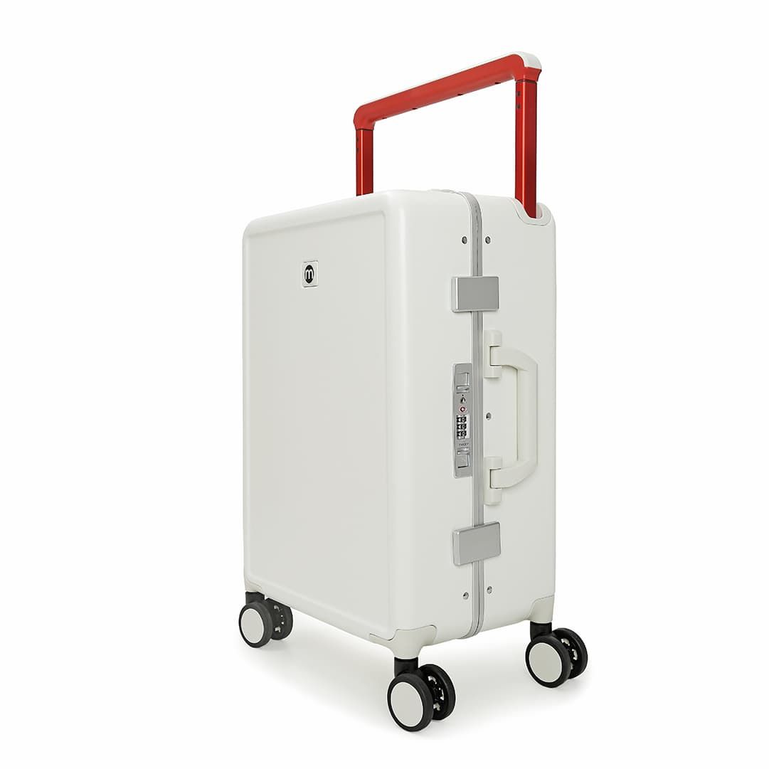 Mala de Viagem Pequena de Bordo 10 kg em Policarbonato Dinamarca Maloa Branco Mala de Viagem Pequena de Bordo 10 kg em Policarbonato Dinamarca Maloa Branco