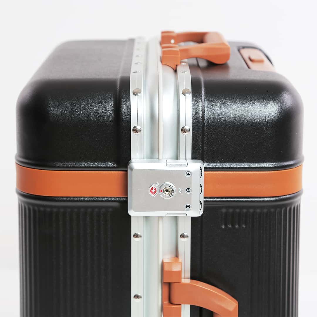 Mala de Viagem Pequena de Bordo 10kg Policarbonato Roma Maloa Preto Mala de Viagem Pequena de Bordo 10kg Policarbonato Roma Maloa Preto