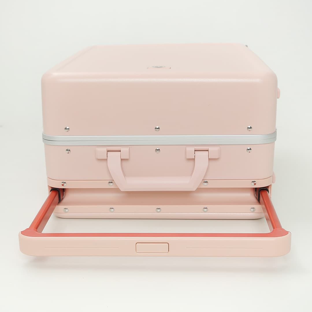 Mala de Viagem Pequena de Bordo 10 kg em Policarbonato Dinamarca Maloa Rosa Mala de Viagem Pequena de Bordo 10 kg em Policarbonato Dinamarca Maloa Rosa