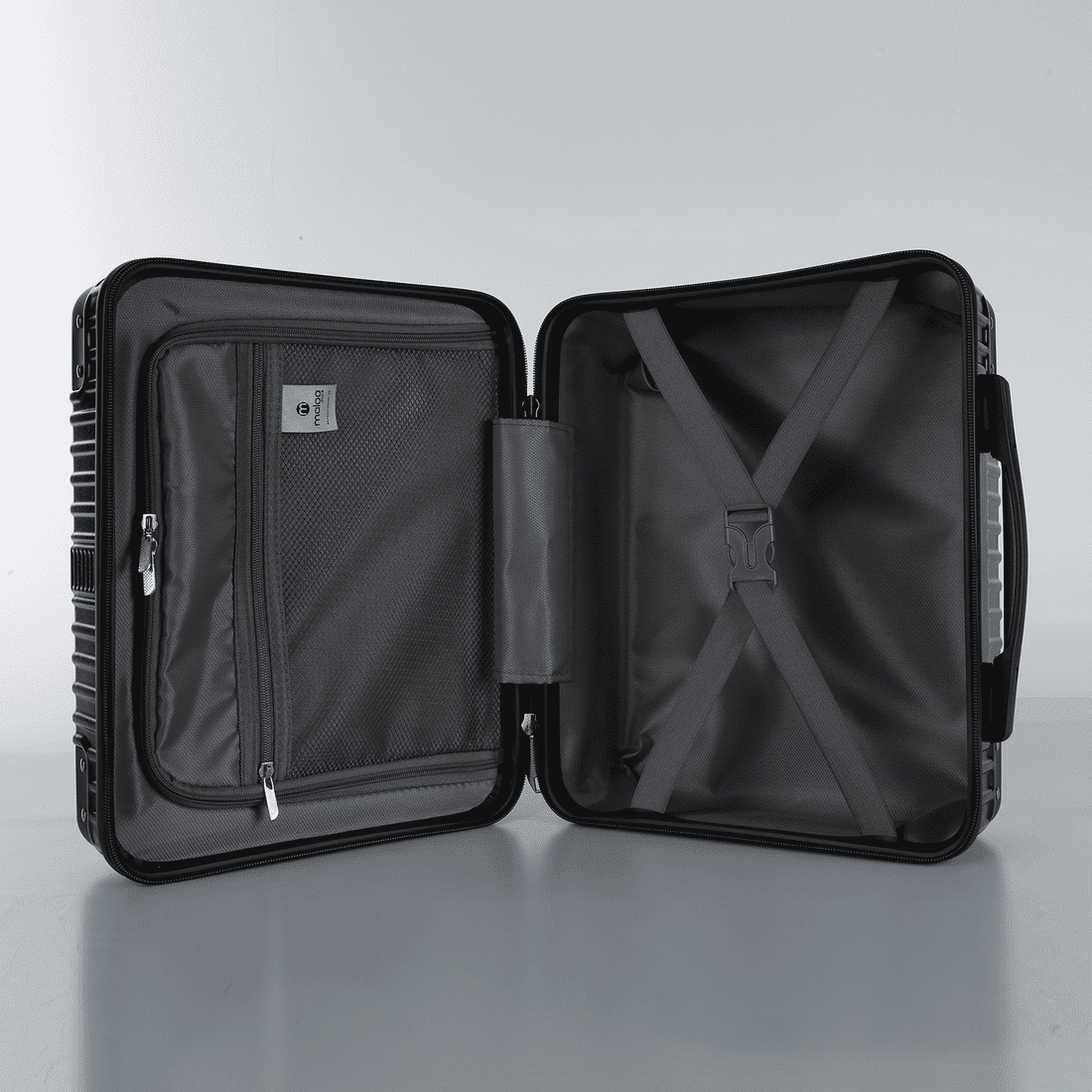 Conjunto Mala de Viagem Pequena de Bordo 10kg Policarbonato ABS Noruega Maloa Preto