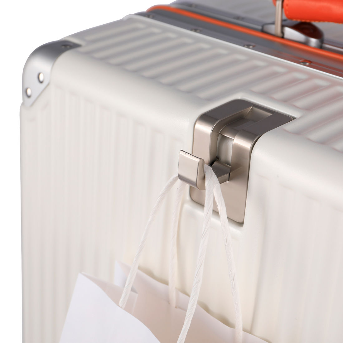 Mala de Viagem Pequena de Bordo 10kg em Policarbonato Veneza Maloa Branco Mala de Viagem Pequena de Bordo 10kg em Policarbonato Veneza Maloa Branco