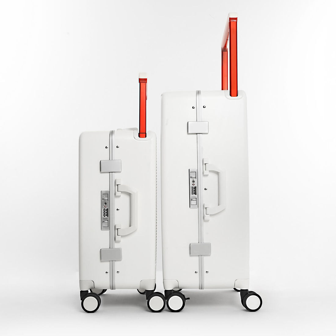 Kit de Malas de Viagem Média 23 kg e Pequena de Bordo 10kg PC Dinamarca Branco