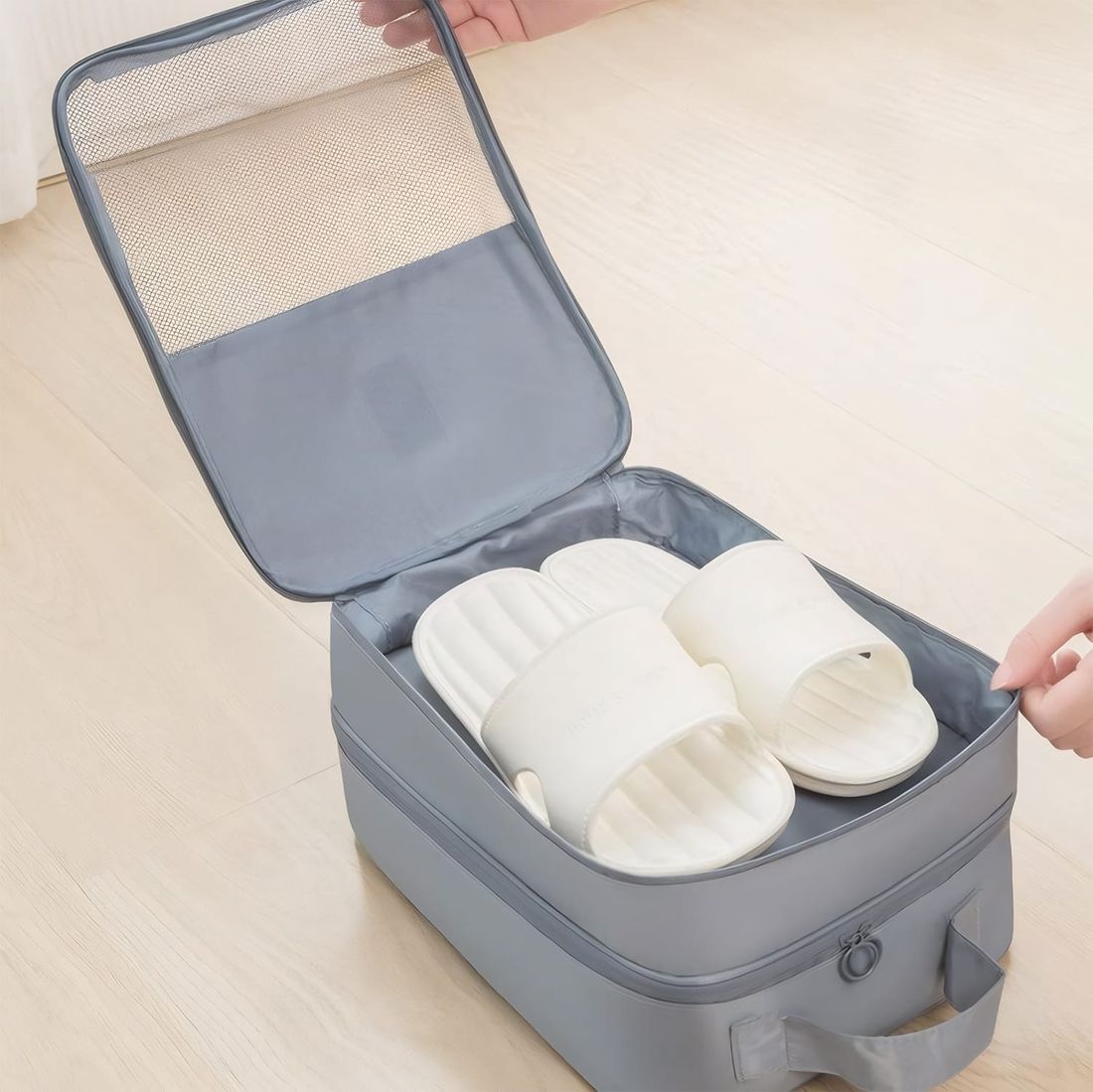 Kit de Mala Pequena de Bordo 10 kg Suécia Branco, Frasqueira Bali, Organizador Porta Sapato e Kit Frascos 7 Pcs Cinza