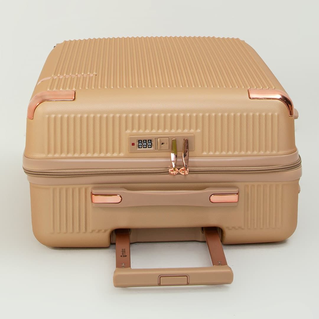 Kit Mala de Viagem Pequena de Bordo 10kg Croácia Fendi e Mala Croácia Grande 32kg Fendi Kit Mala de Viagem Pequena de Bordo 10kg Croácia Fendi e Mala Croácia Grande 32kg Fendi