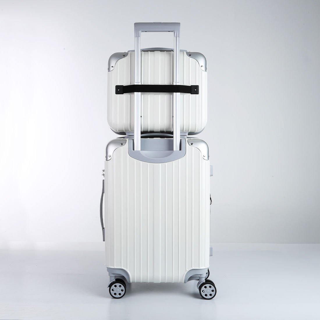 Conjunto Mala de Viagem Pequena de Bordo 10kg ABS Policarbonato com Expansor e Frasqueira Brasil Maloa Branco