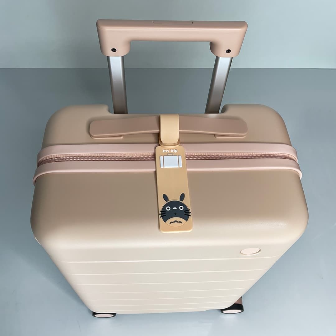 Tag de Malas My Trip Maloa Coelho Nude