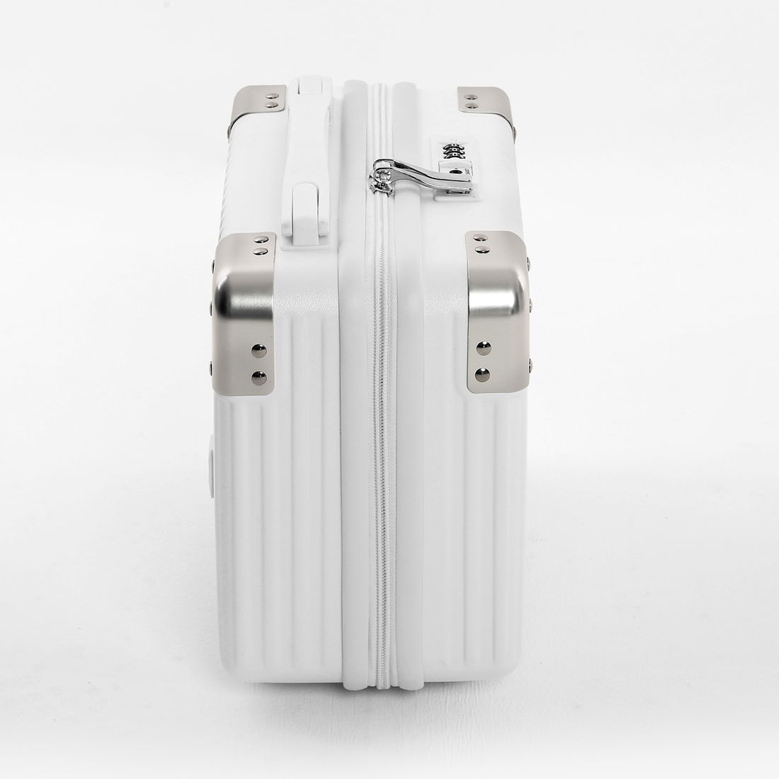 Kit de Mala Pequena de Bordo 10 kg Suécia Branco, Frasqueira Bali, Organizador Porta Sapato e Kit Frascos 7 Pcs Cinza