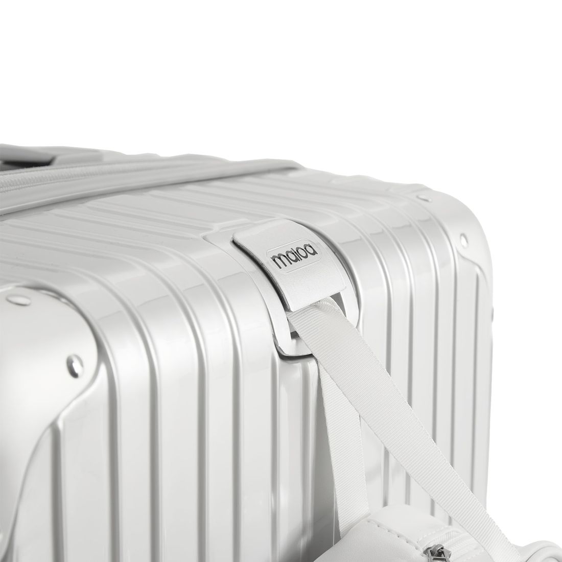 Kit Completo Brasil Prata, Almofada de Pescoço, Kit Frasco 7 Pecas e Organizador de Malas Travel to Live Cinza Kit Completo Brasil Prata, Almofada de Pescoço, Kit Frasco 7 Pecas e Organizador de Malas Travel to Live Cinza