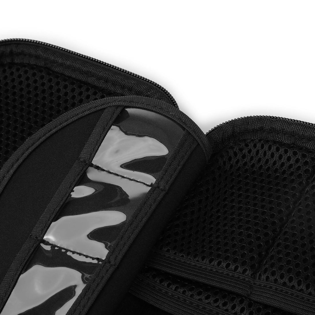 Nécessaire Porta Eletrônicos em Poliéster Preto Nécessaire Porta Eletrônicos em Poliéster Preto