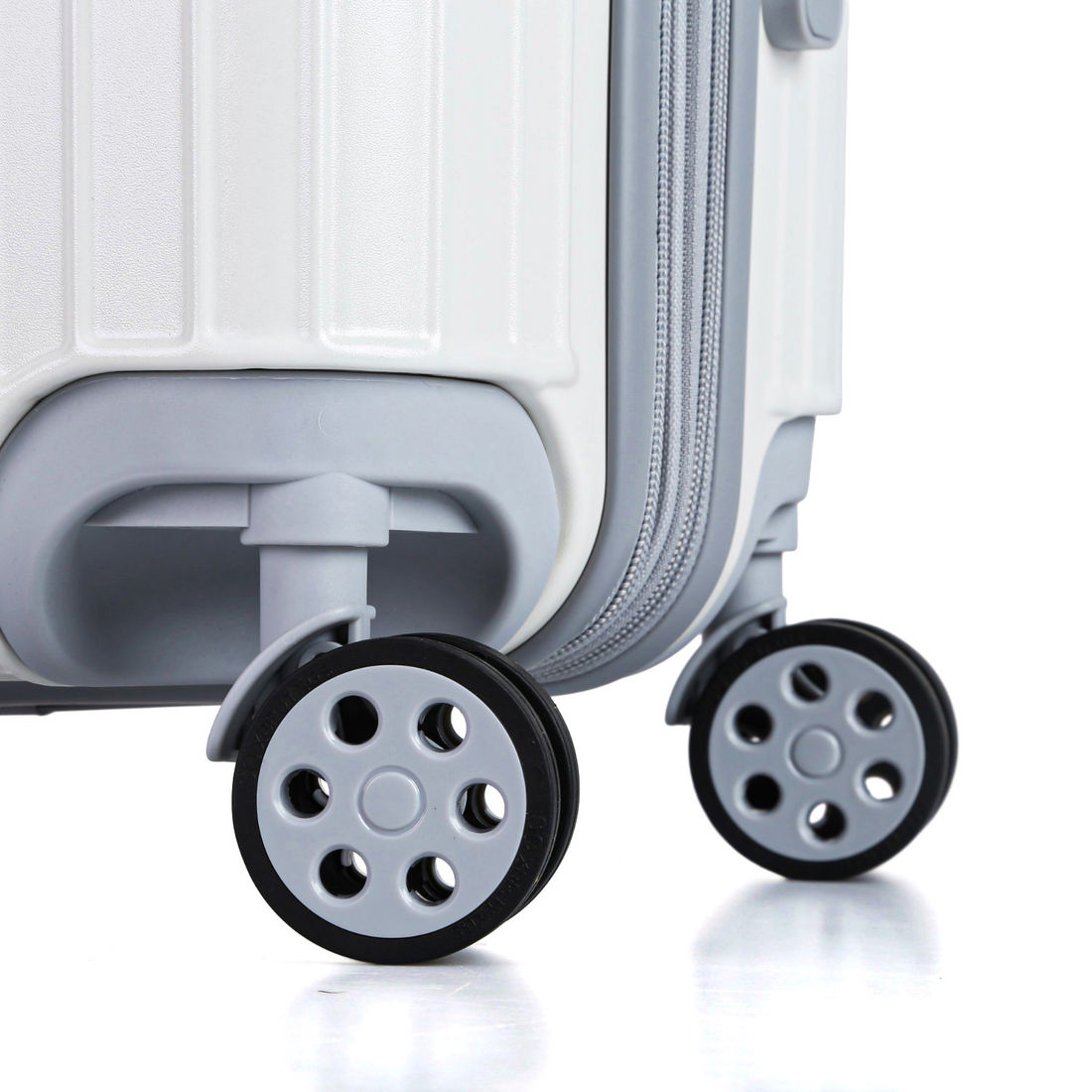 Kit Mala de Bordo 10kg e 23kg  Brasil Maloa Branco PC e ABS com 2 Kits Organizadores Travel To Live Cinza