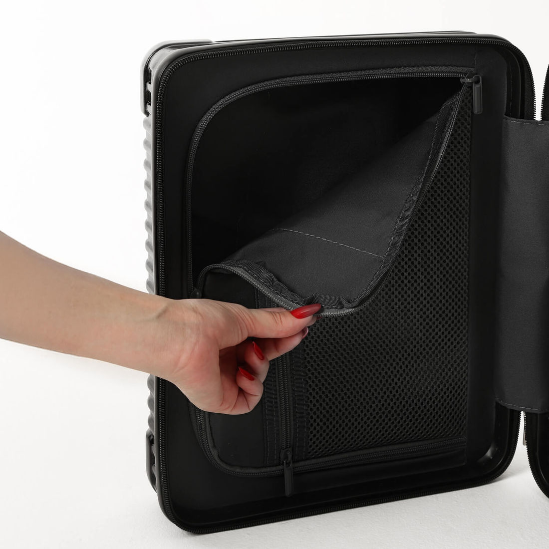 Conjunto de Mala de Bordo 10 kg e Frasqueira Suecia Maloa Preto