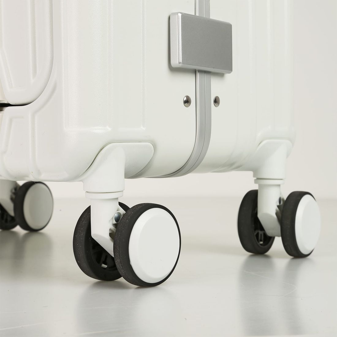 Mala de Viagem Pequena de Bordo 10 kg Policarbonato Islândia Maloa Branco