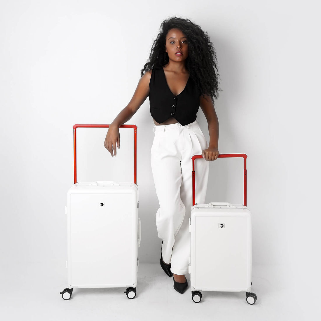 Kit de Malas de Viagem Média 23 kg e Pequena de Bordo 10kg PC Dinamarca Branco