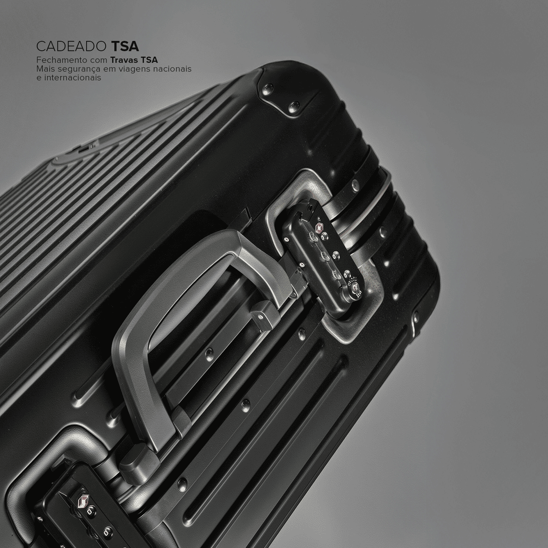 Mala de Viagem Pequena de Bordo 10 kg em Aluminio Dubai Maloa Preto