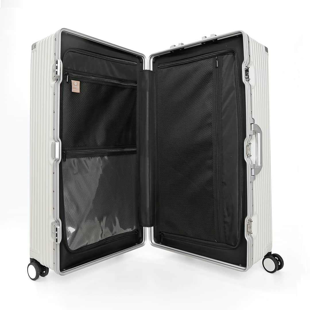 Kit de Mala Pequena 10 kg Holanda Preto e Branco com Organizador de Mala Travel to Live Preto e Branco Kit de Mala Pequena 10 kg Holanda Preto e Branco com Organizador de Mala Travel to Live Preto e Branco