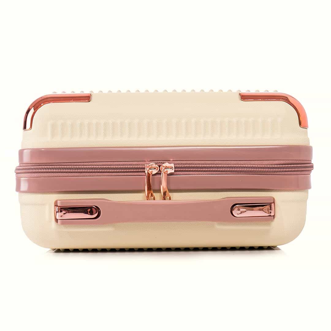 Kit de Mala Pequena de Bordo 10 kg Croácia  Bege, Porta Sapato Rosa, Kit Frasco 7 Peças Rosa e Tag Good Travel Rosa