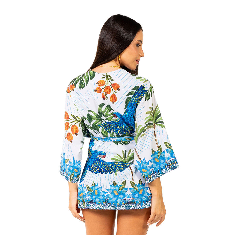 Kimono Raizes Estampado Arara Bordado Barra Fundo Azul
